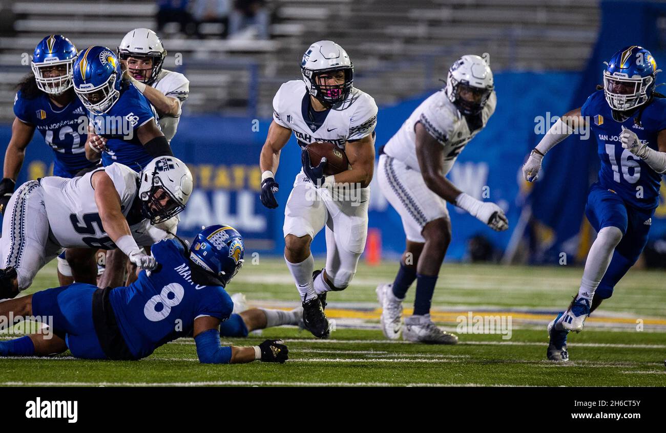 CEFCU Stadium San Jose, CA. 13th Nov, 2021. CA USA Utah State running back Pailate Makakona (29) runs for a short gain and a first down during the NCAA Football game between Utah State Aggies and the San Jose State Spartans. Utah State won 48-17 at CEFCU Stadium San Jose, CA. Thurman James/CSM/Alamy Live News Stock Photo