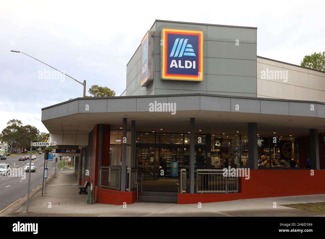 Aldi, 275291 Pennant Hills Rd, Thornleigh NSW 2120 Stock Photo Alamy