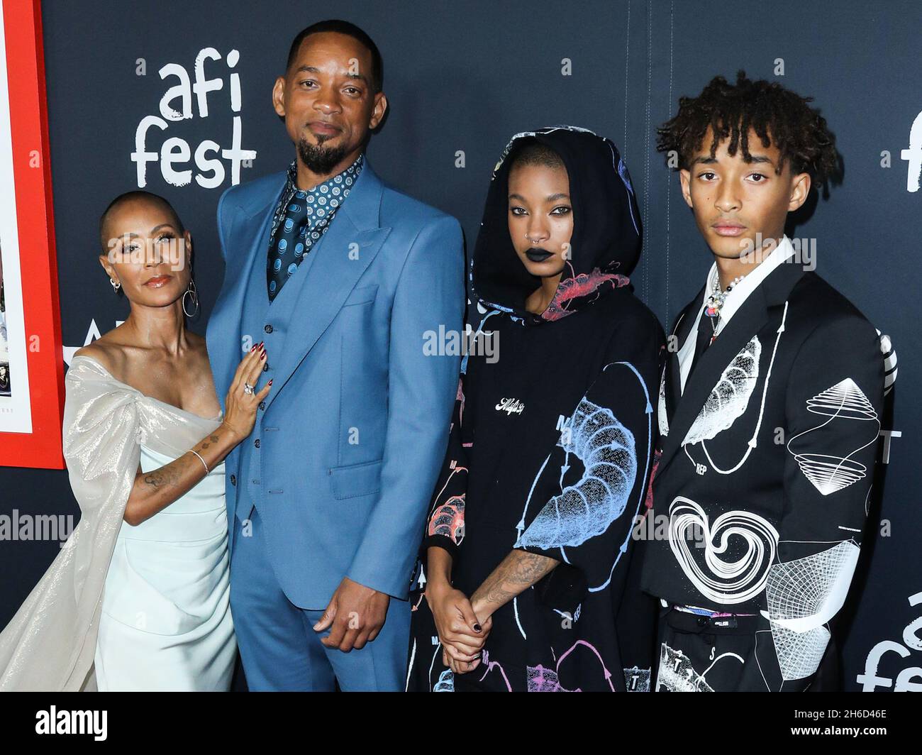 Willow Smith: Photos Of Will & Jada's Daughter – Hollywood Life