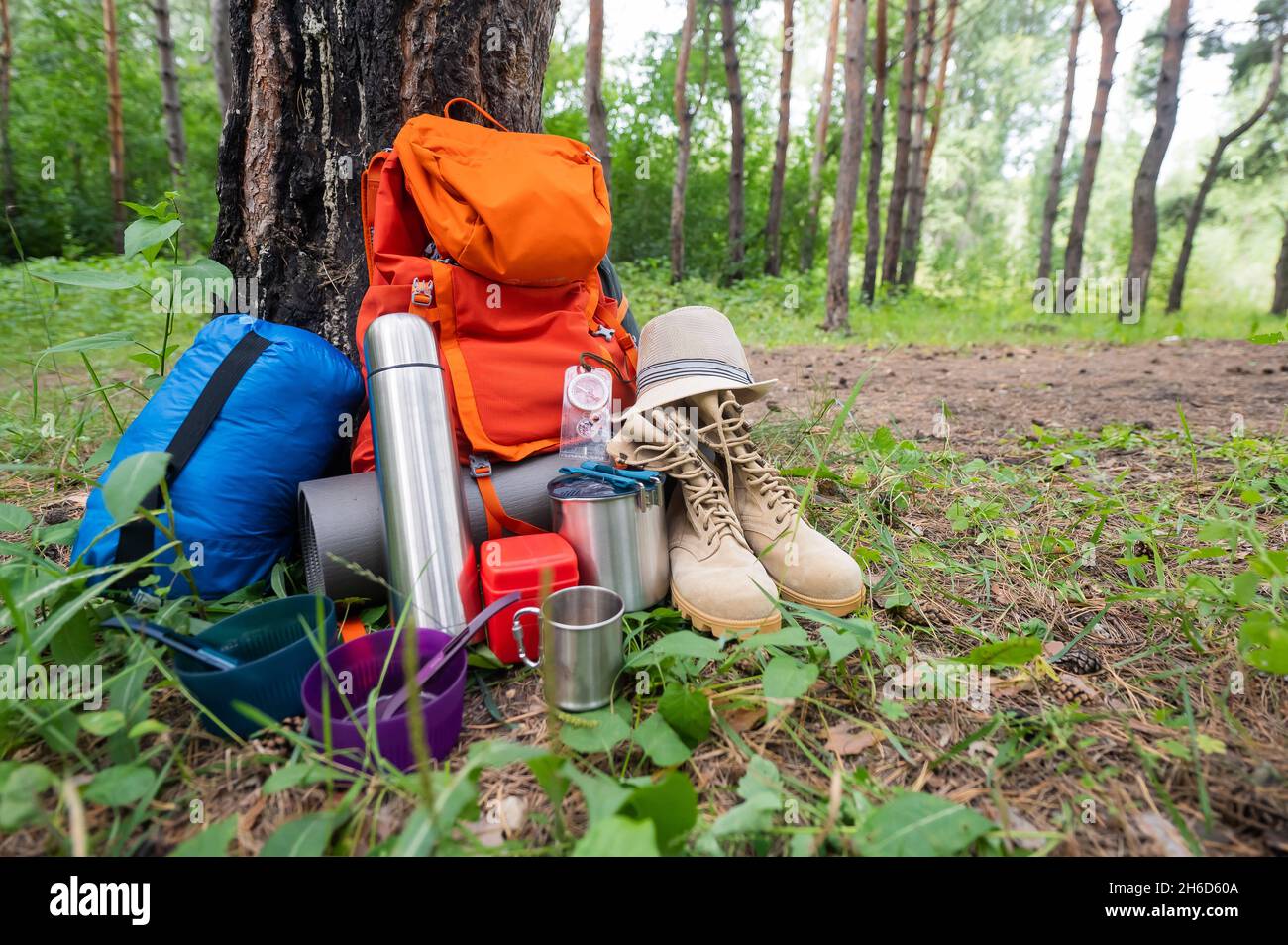 Shoes backpack hats The Story of HatPac – RESISTOL main image 2