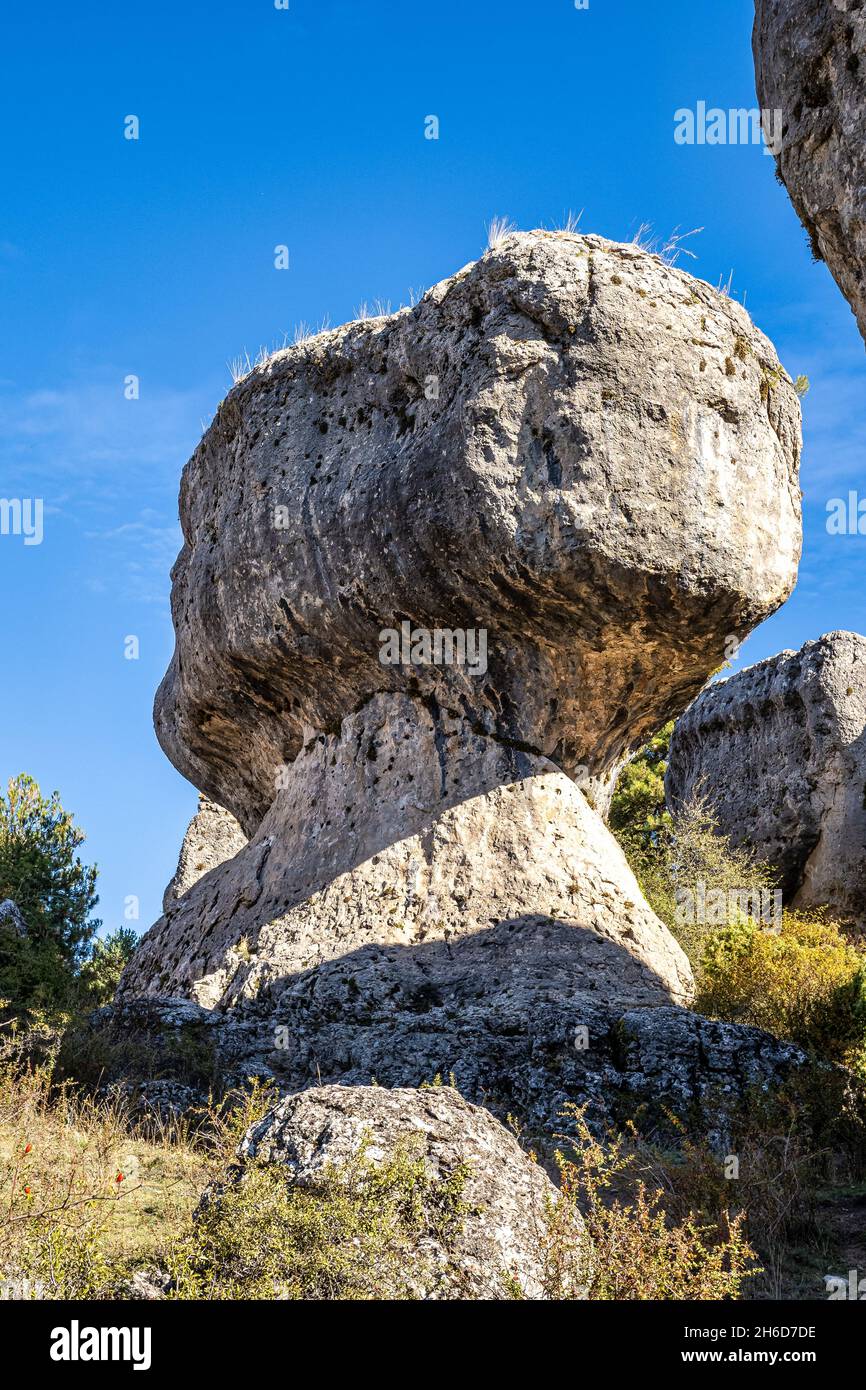 Karstic formations in the Los Callejones de las Majadas park, Cuenca,  Spain. Los Callejones route in the Serrania de Cuenca mountains, Castile La  Manc Stock Photo - Alamy