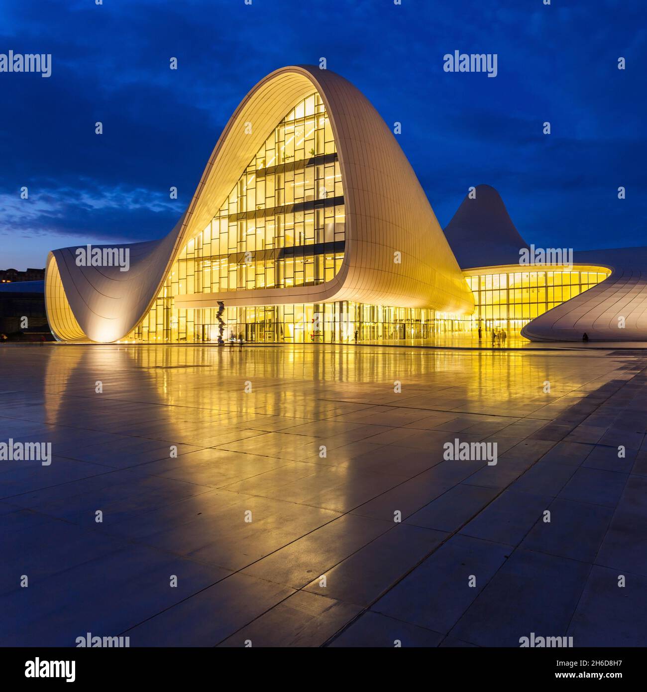 BAKU AZERBAIJAN SEPTEMBER 12 2016 The Heydar Aliyev Center At BAKU AZERBAIJAN SEPTEMBER 12 2016 The Heydar Aliyev Center At