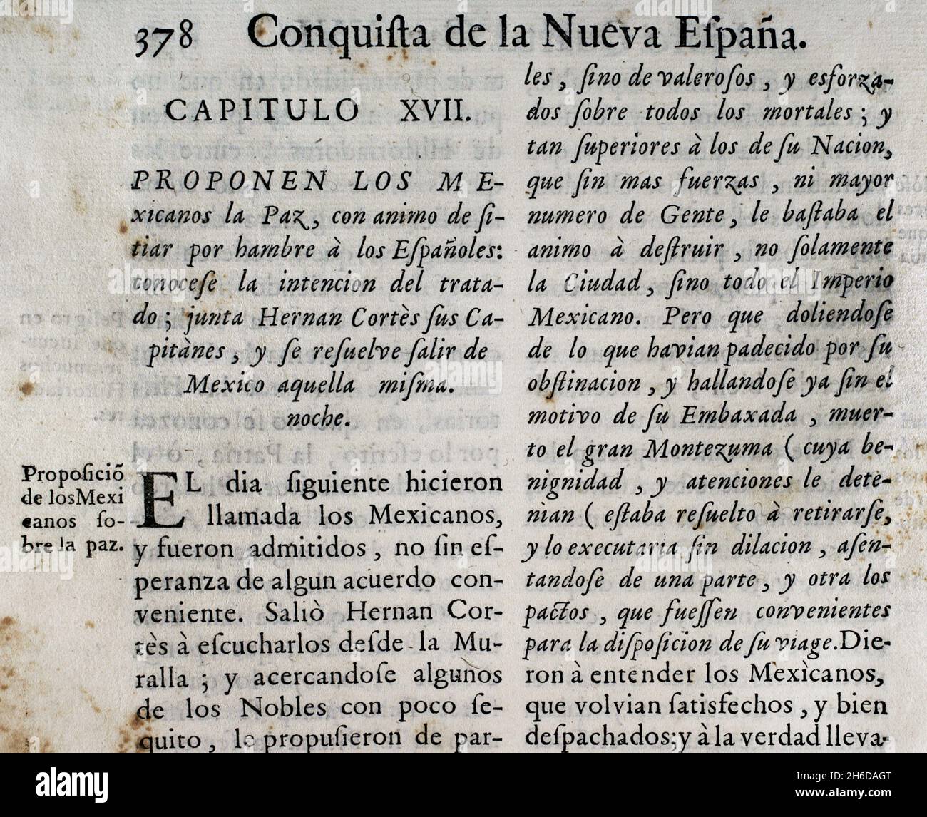 Conquest of New Spain. The Mexicans propose peace, with the intention of besieging the Spaniards by hunger: the plan of the treaty is known; Hernán Cortes gathers his captains, and decides to leave Mexico that same night. 'Historia de la Conquista de México, población, y progresos de la América septentrional, conocida por el nombre de Nueva España' (History of the Conquest of Mexico, population, and progress of northern America, known by the name of New Spain). Written by Antonio de Solís y Rivadeneryra (1610-1686), Chronicler of the Indies. Chapter XVII. Edition published in Barcelona, 1756. Stock Photo