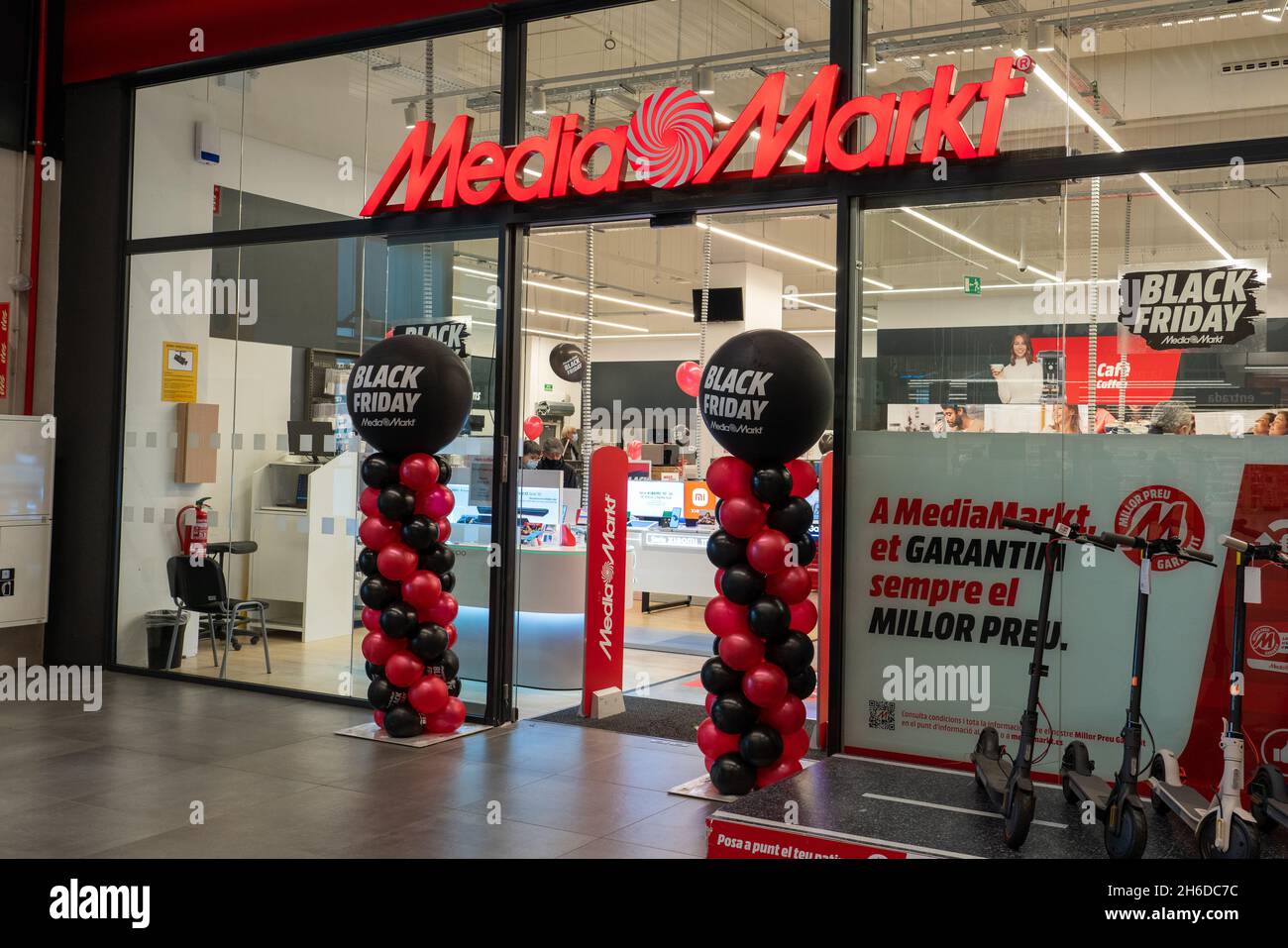 Mediamarkt hi-res stock photography and images - Alamy