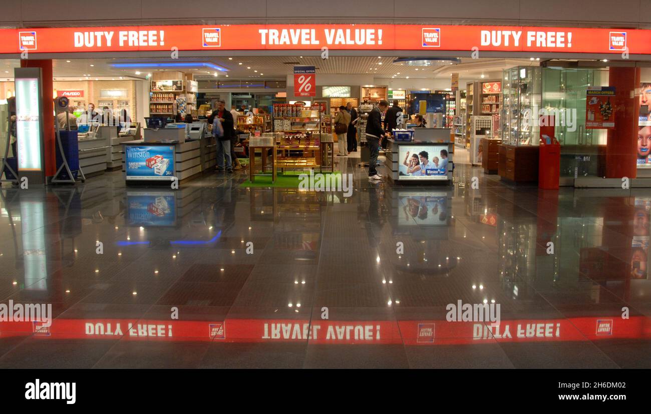 Duty free shop; Munich international airport, Germany Stock Photo Alamy