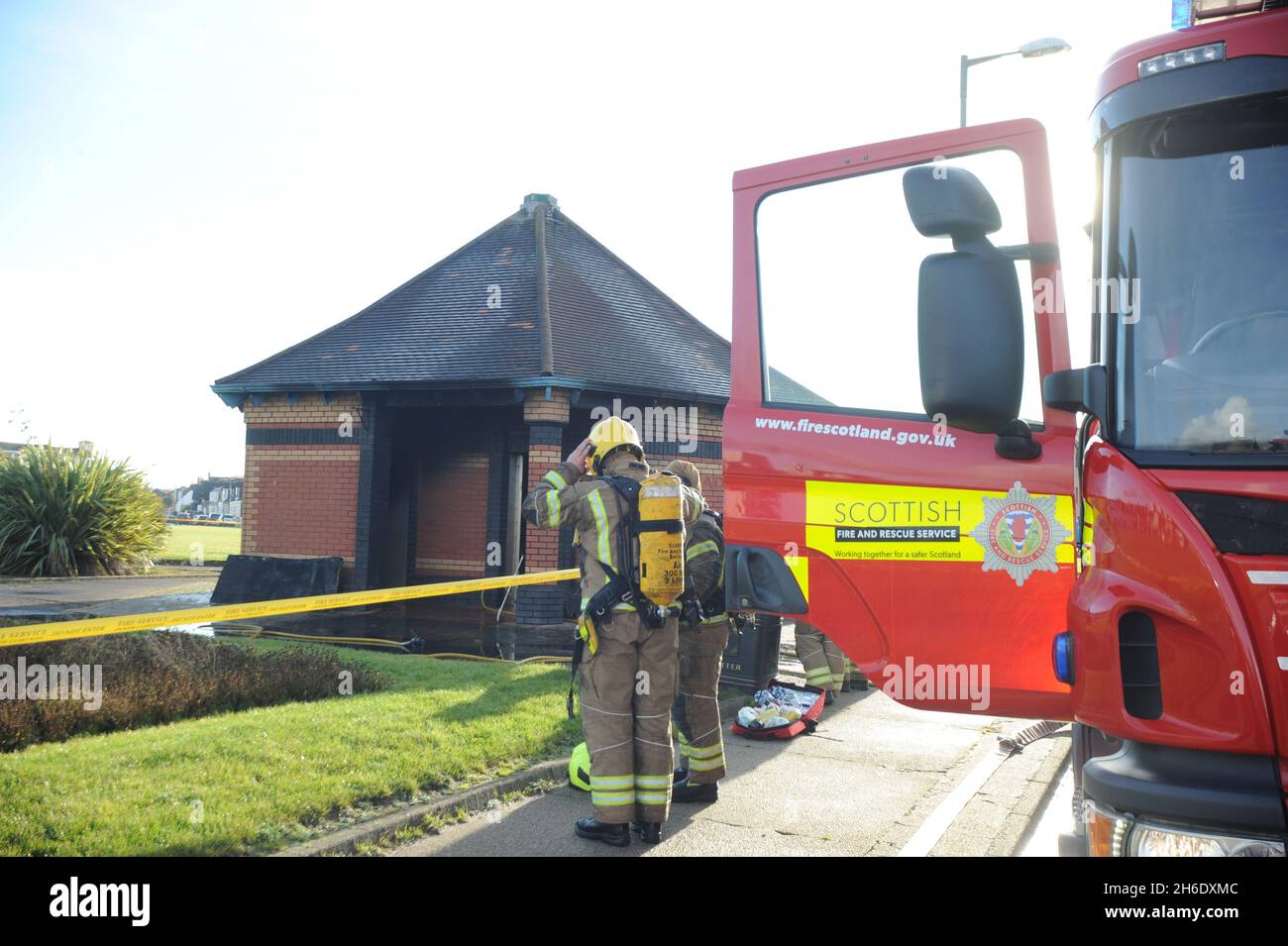 Montgomerie crescent, Saltcoats. 15/11/2021. Woman dies as a result of