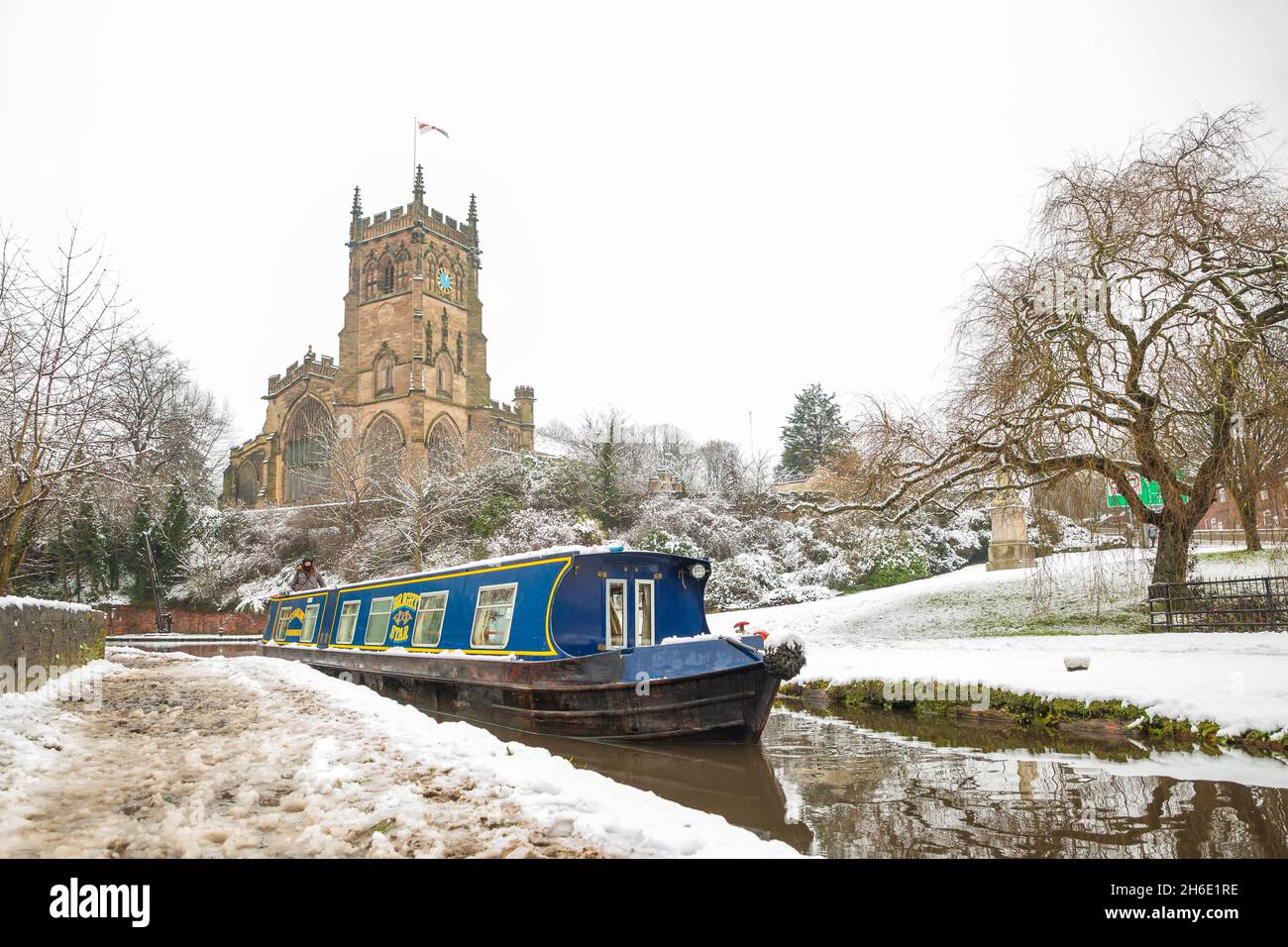 Front view of narrowboat on a UK canal, approaching Kidderminster lock