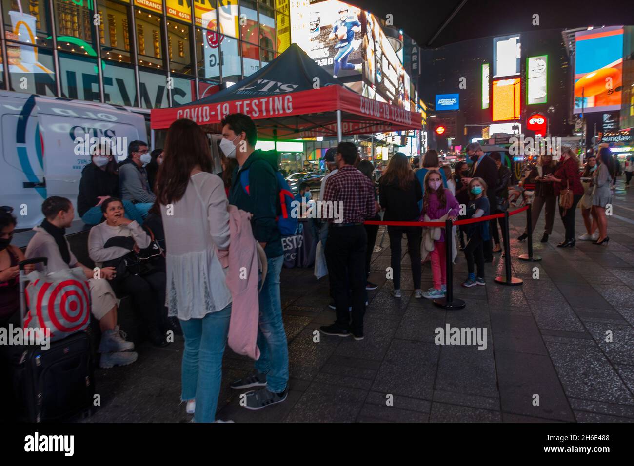 Crowd waiting in Times Square to get tested for COVID 19 Manhattan NYC Stock Photo