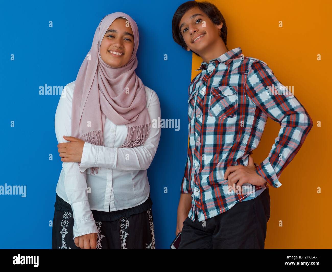 Beautiful arabic teenage girl face hi-res stock photography and images -  Alamy