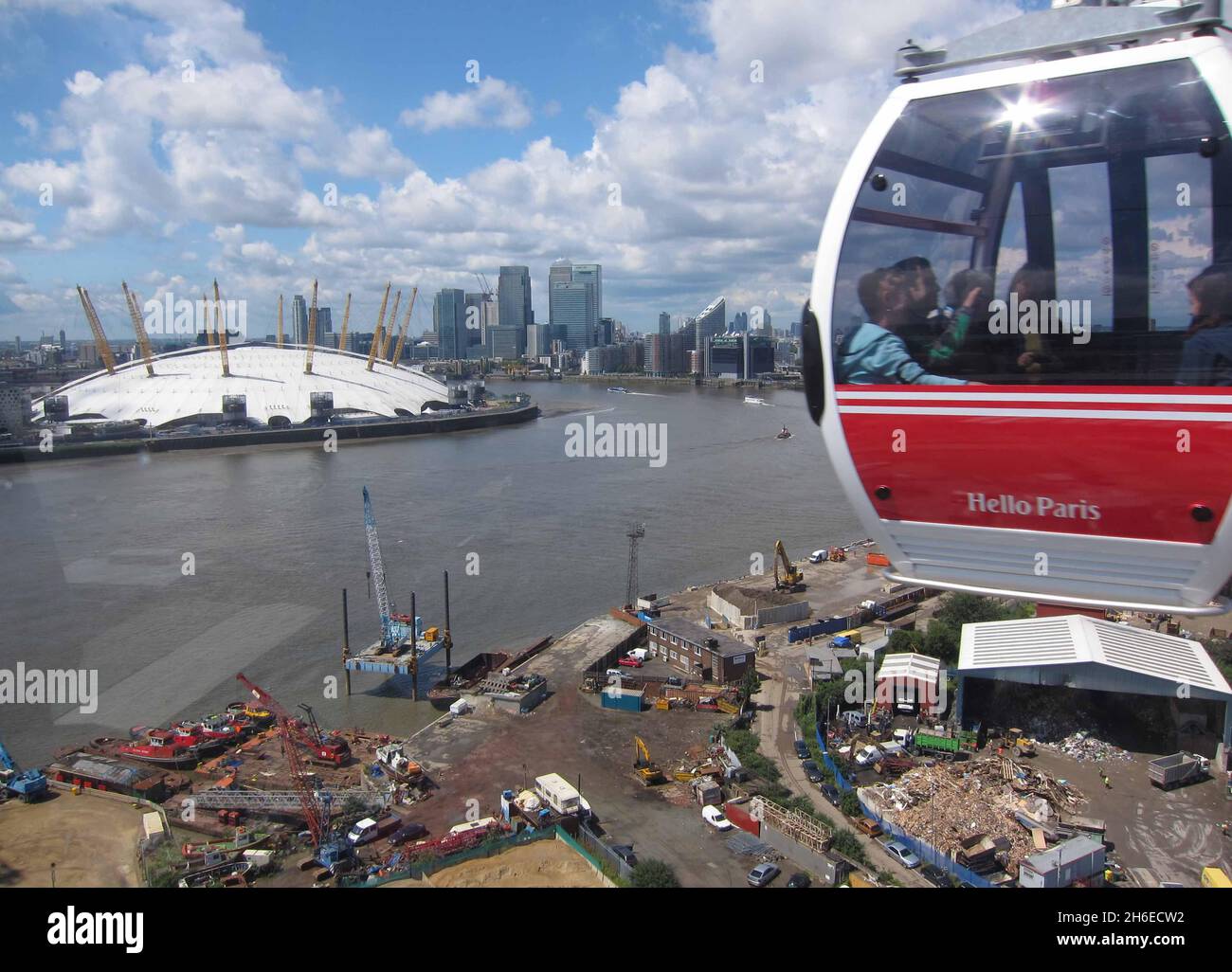 The Emirates Cable Car in London Stock Photo Alamy