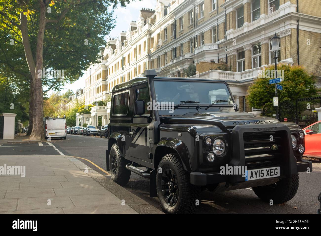 LONDON: Land Rover Defender parked on London city street Stock Photo