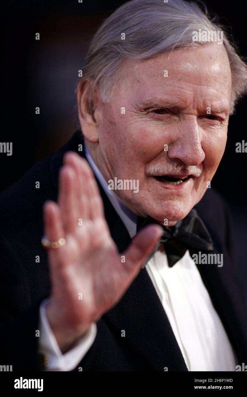 Leslie Phillips arriving for British Academy Film Awards 2007 at the Royal Opera House, Covent Garden, London on February 11, 2007. Stock Photo
