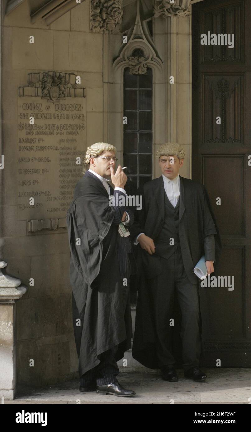 barristers-take-a-cigarette-break-outsid