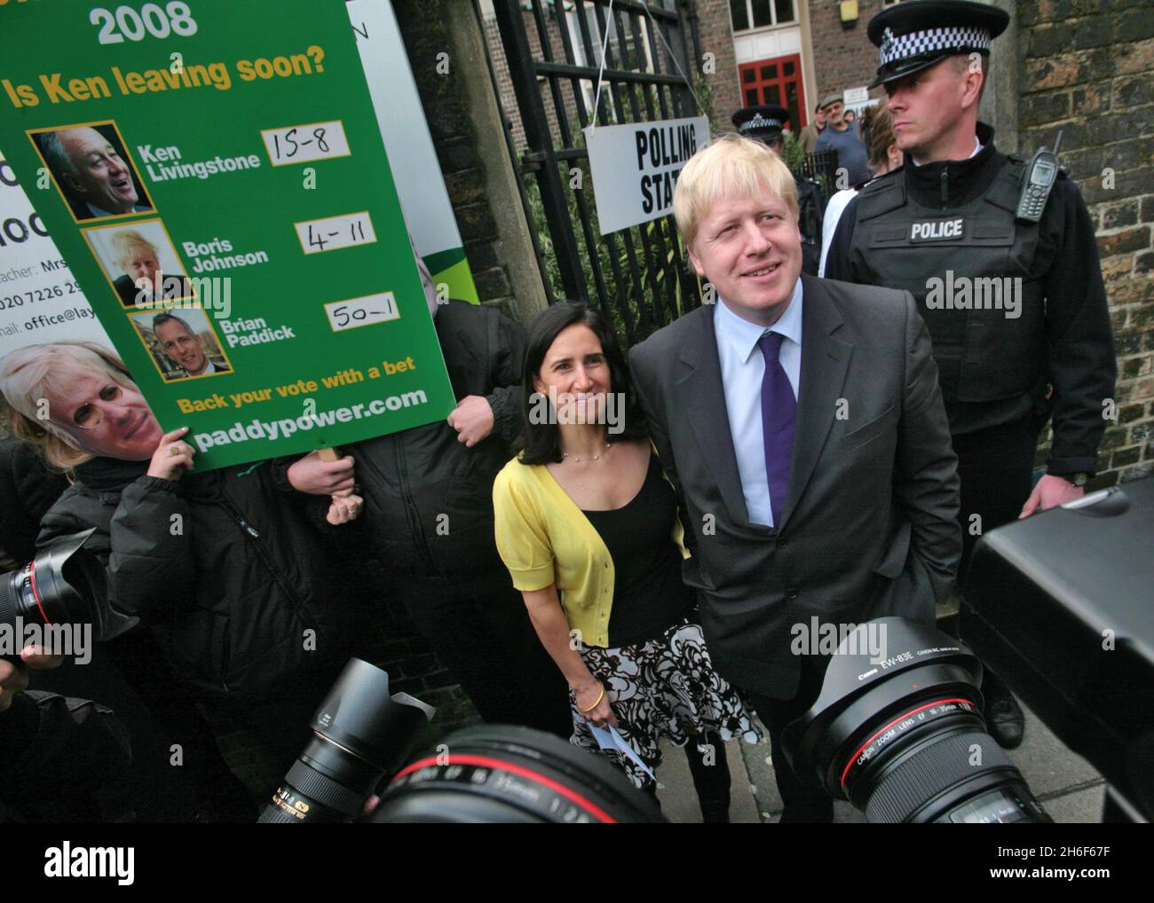 Conservative mayoral candidate Boris Johnson and his wife Marina place their votes for the Mayor of London at a polling station in Islington North London. *** Local Caption *** Stock Photo