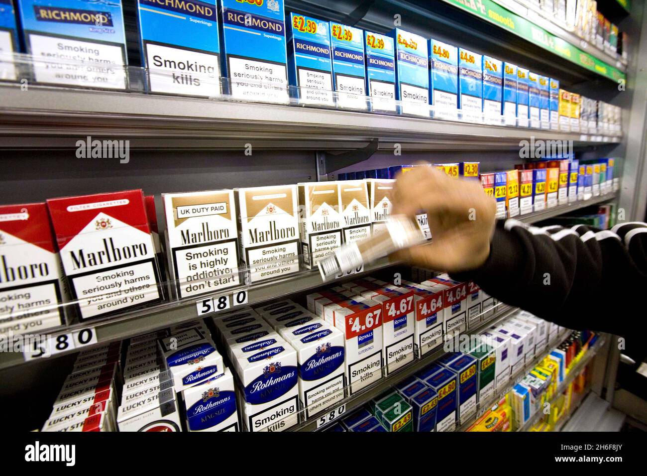 Cigarettes to go hi-res stock photography and images