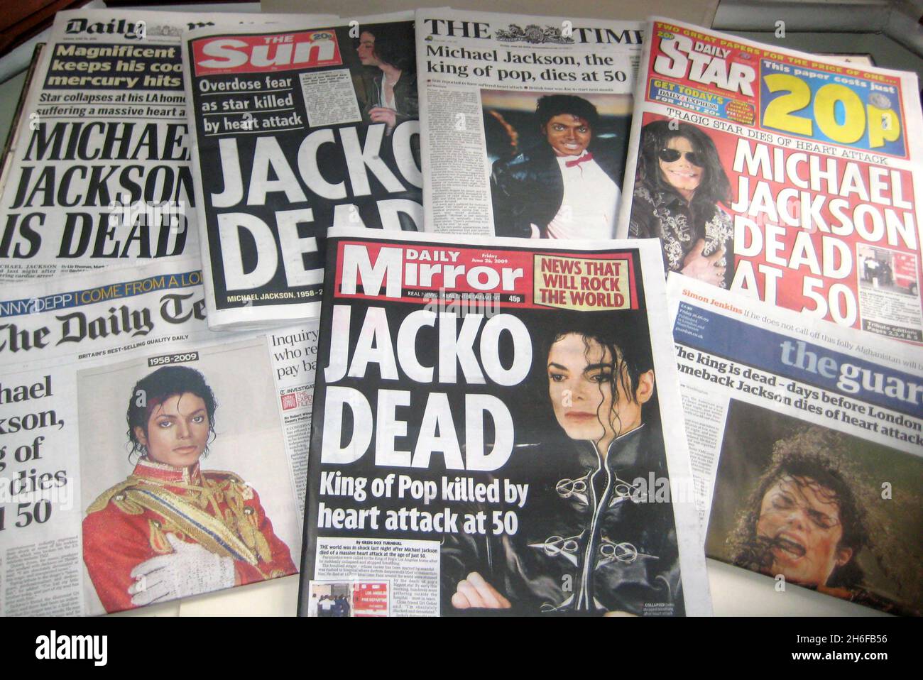 British newspapers report the death of Michael Jackson this morning. Stock Photo