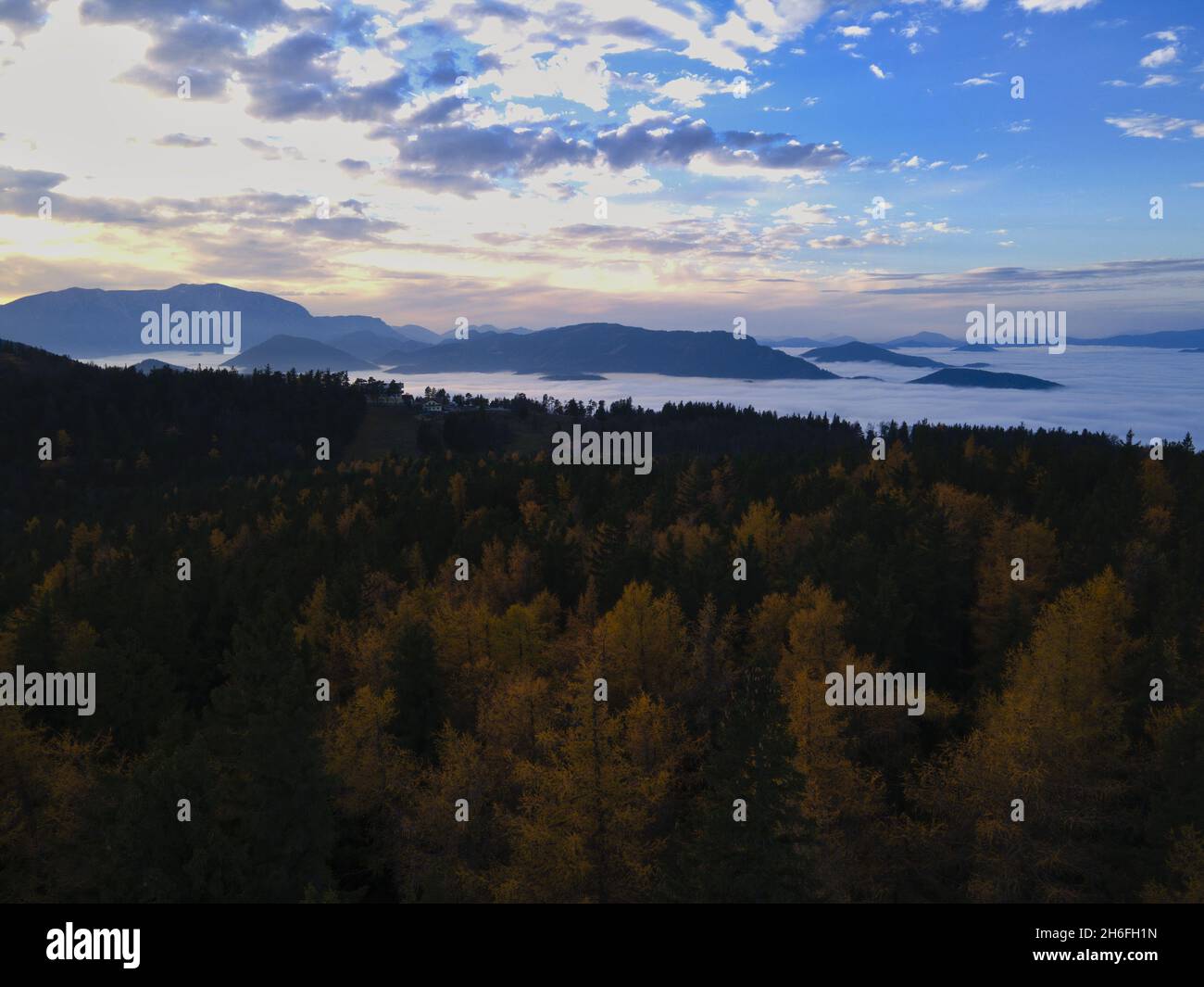 Sunrise over thick fog sunset hi-res stock photography and images - Alamy