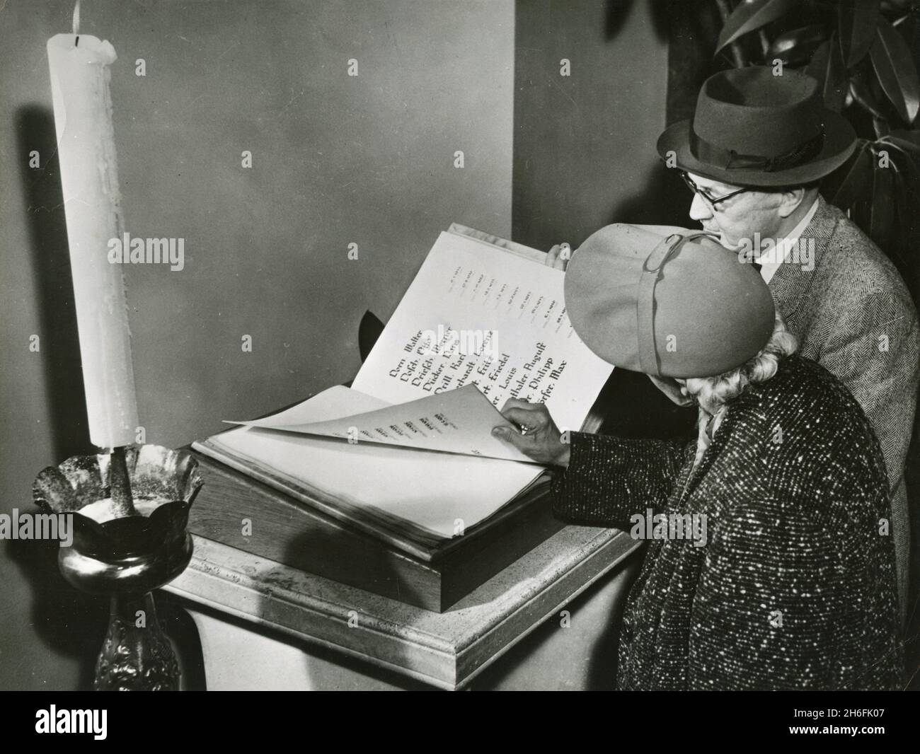 Register of the German prisoners of war in Russia, Frankfurt Townhall, Germany 1960s Stock Photo