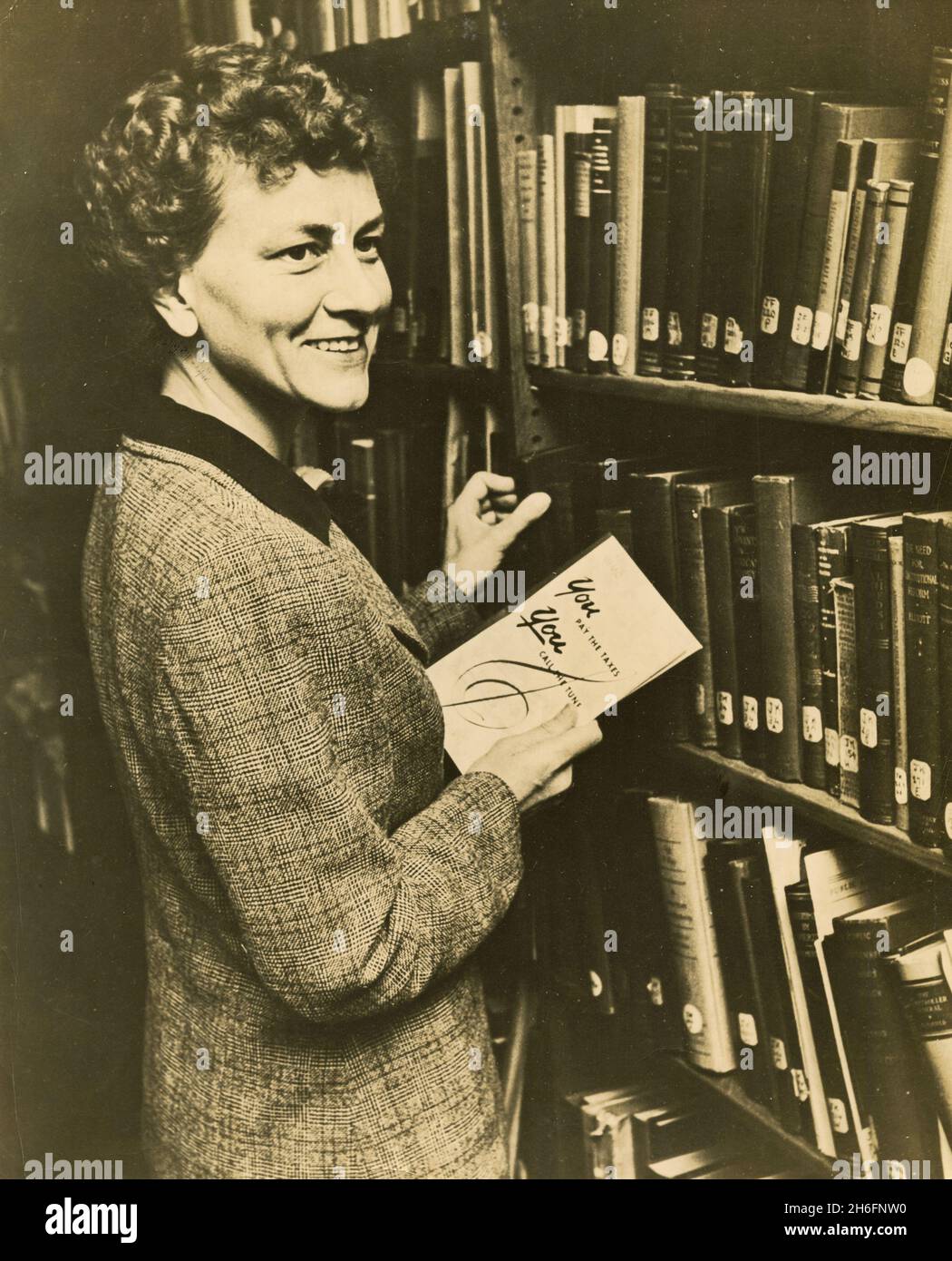 Muriel Ferris, executive secretary of the League of Women Voters, USA 1950s Stock Photo