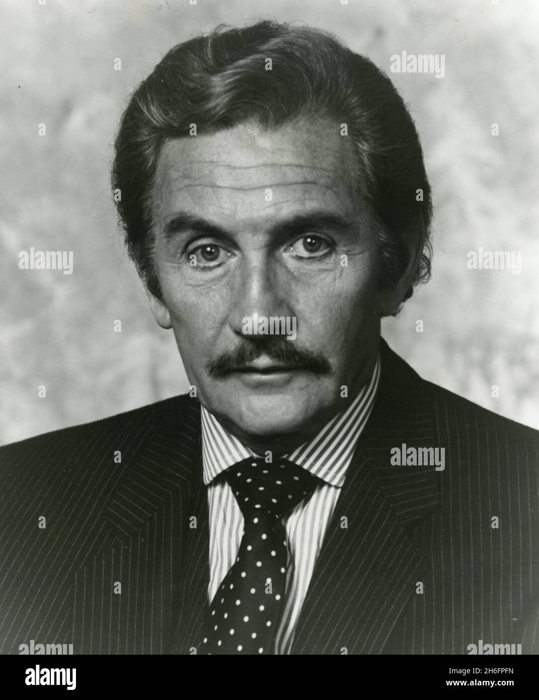Roy Dotrice