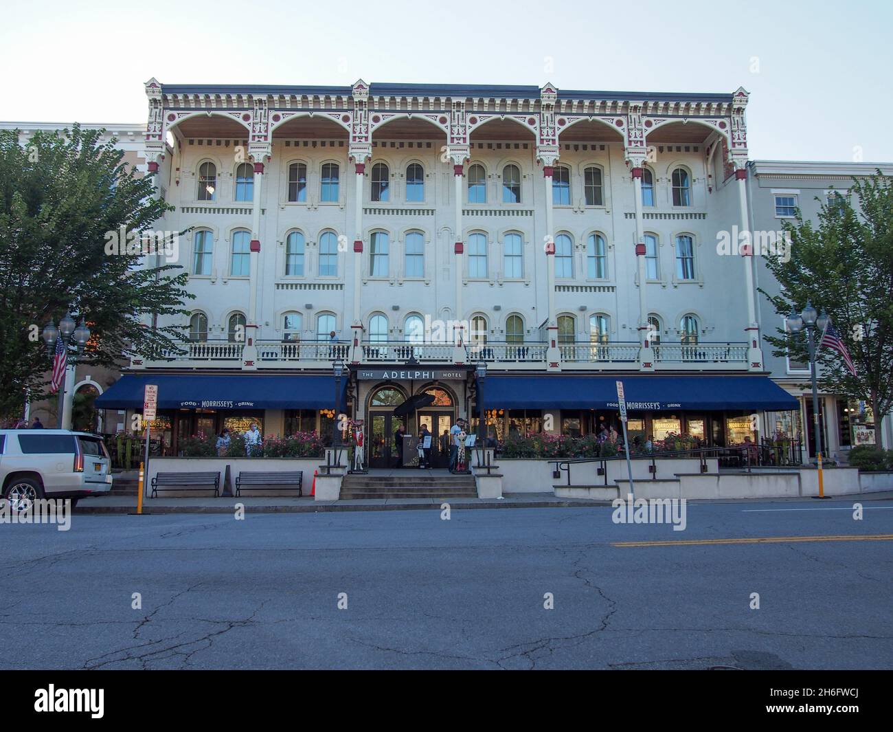 The Adelphi Hotel on Broadway in Saratoga Springs, New York, USA, 2021 © Katharine Andriotis Stock Photo