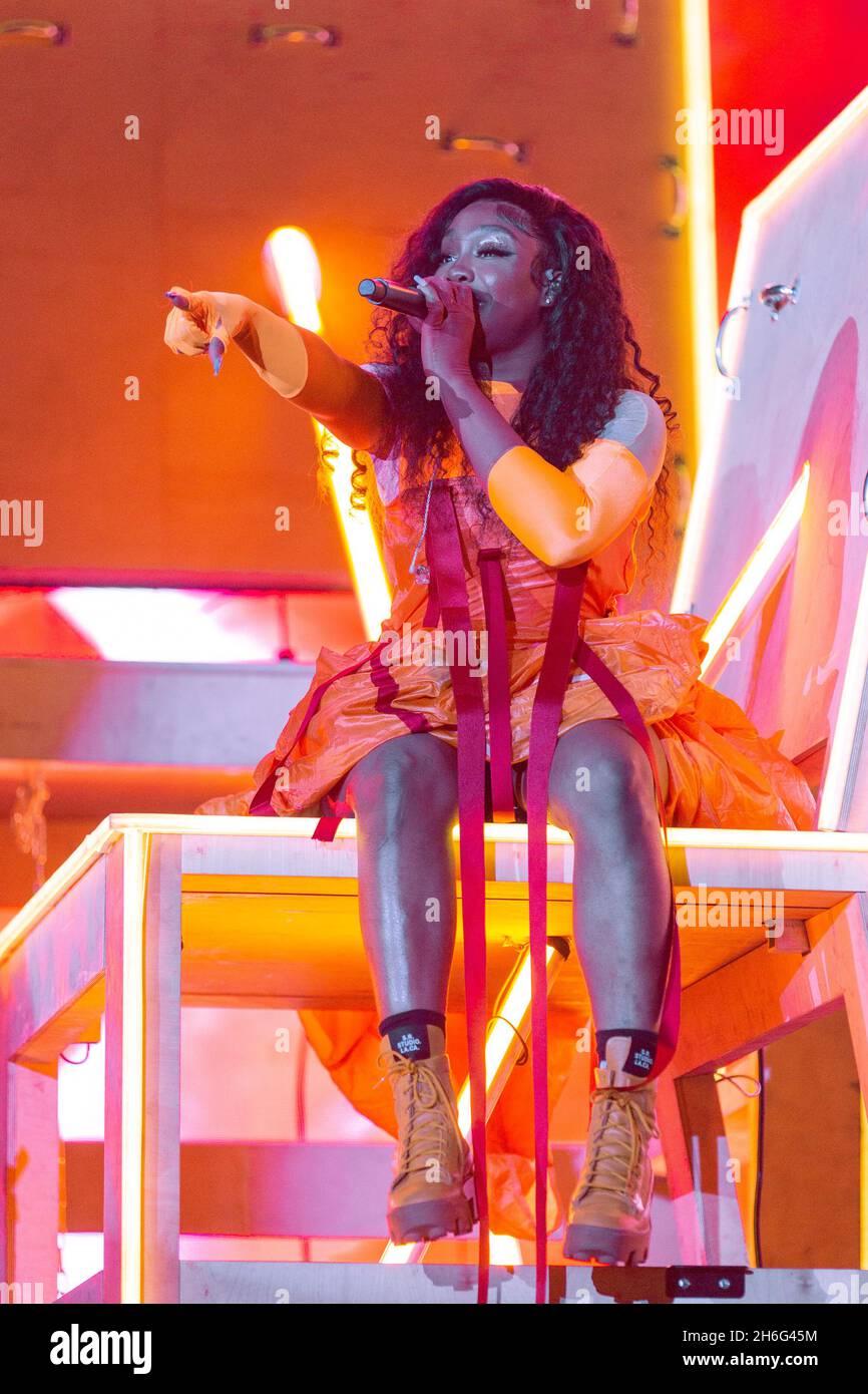 SZA (Solana Imani Rowe) during the Day N Vegas Music Festival on November  14, 2021, in Las Vegas, Nevada (Photo by Daniel DeSlover/Sipa USA Stock  Photo - Alamy
