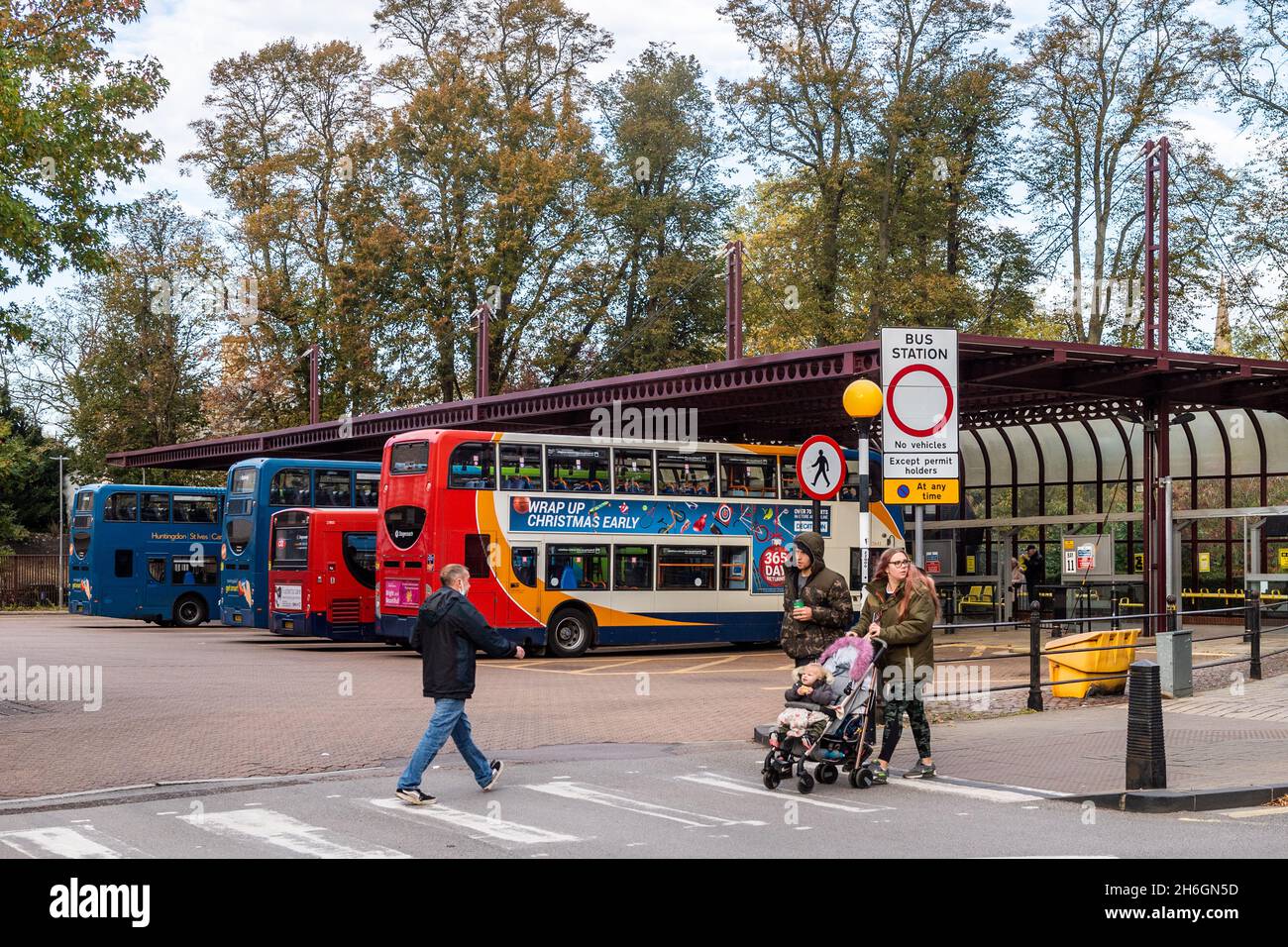 Cambridge bus and coach station Stock Photo Alamy