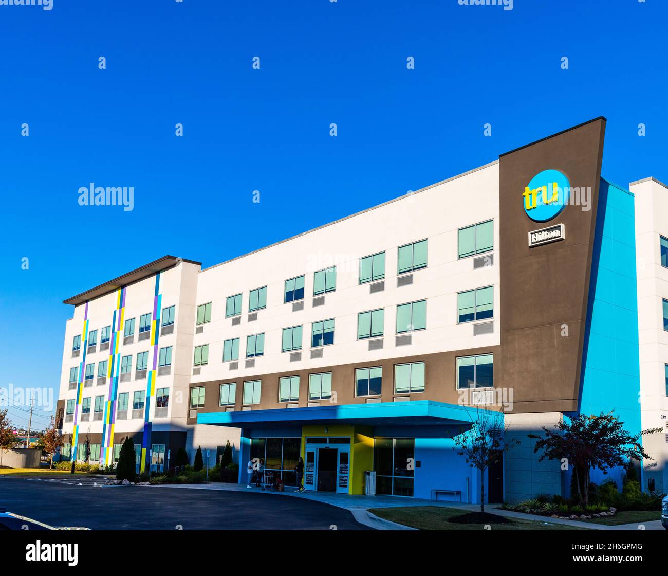 Auburn, AL - November 12, 2021: Tru by Hilton is a brand of hotels owned by Hilton Worldwide Stock Photo