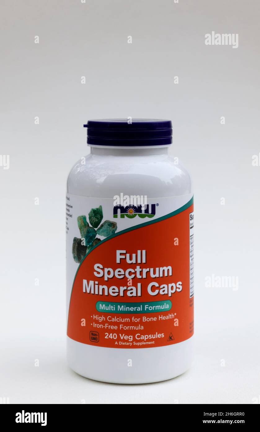 Full Spectrum Mineral Caps contain the most important essential minerals used by the body: cal,D3,iodine,mag,zinc,selen,copper,chrom,mang,molyb,potass Stock Photo
