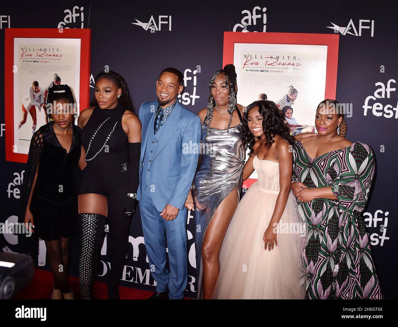 HOLLYWOOD, CA - NOVEMBER 14:  (L-R) Demi Singleton, Serena Williams, Will Smith, Venus Williams, Saniyya Sidney and Aunjanue Ellis attend the 2021 AFI Fest Closing Night Premiere of Warner Bros. 'King Richard' at TCL Chinese Theatre on November 14, 2021 in Hollywood, California.                                                                         ; ' Stock Photo