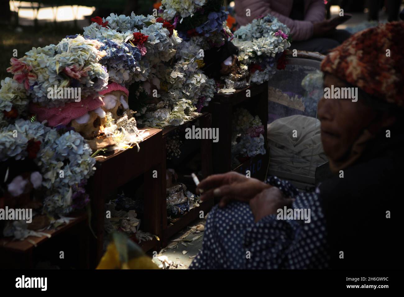 La Paz, Bolivia. November 8, 2021. Ñatitas (Human Skull) Every November 8, an ancestral and pre-Hispanic ritual is celebrated in Bolivia in honor of t Stock Photo