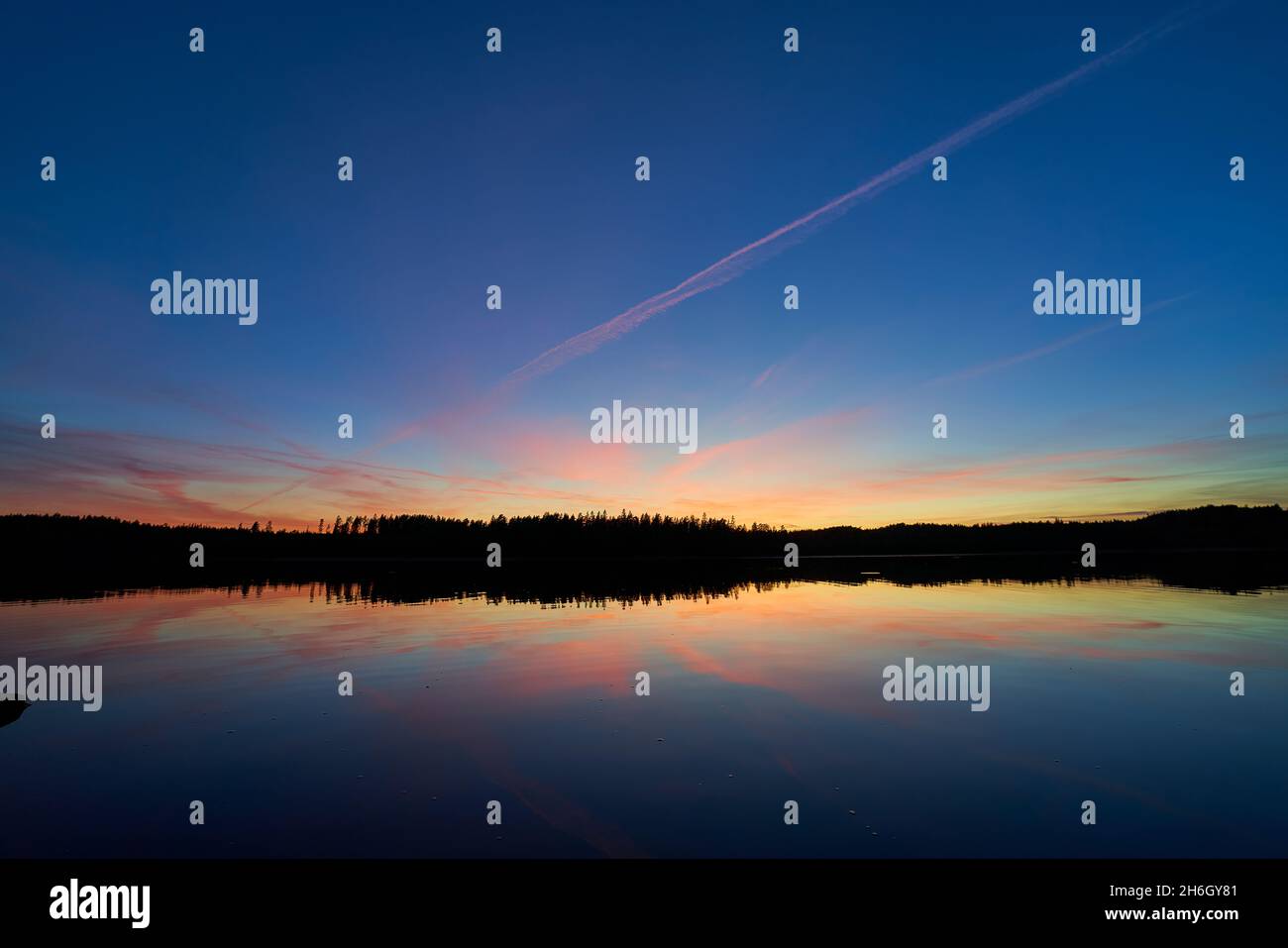 Sunset sky reflected in a lake hi-res stock photography and images - Alamy