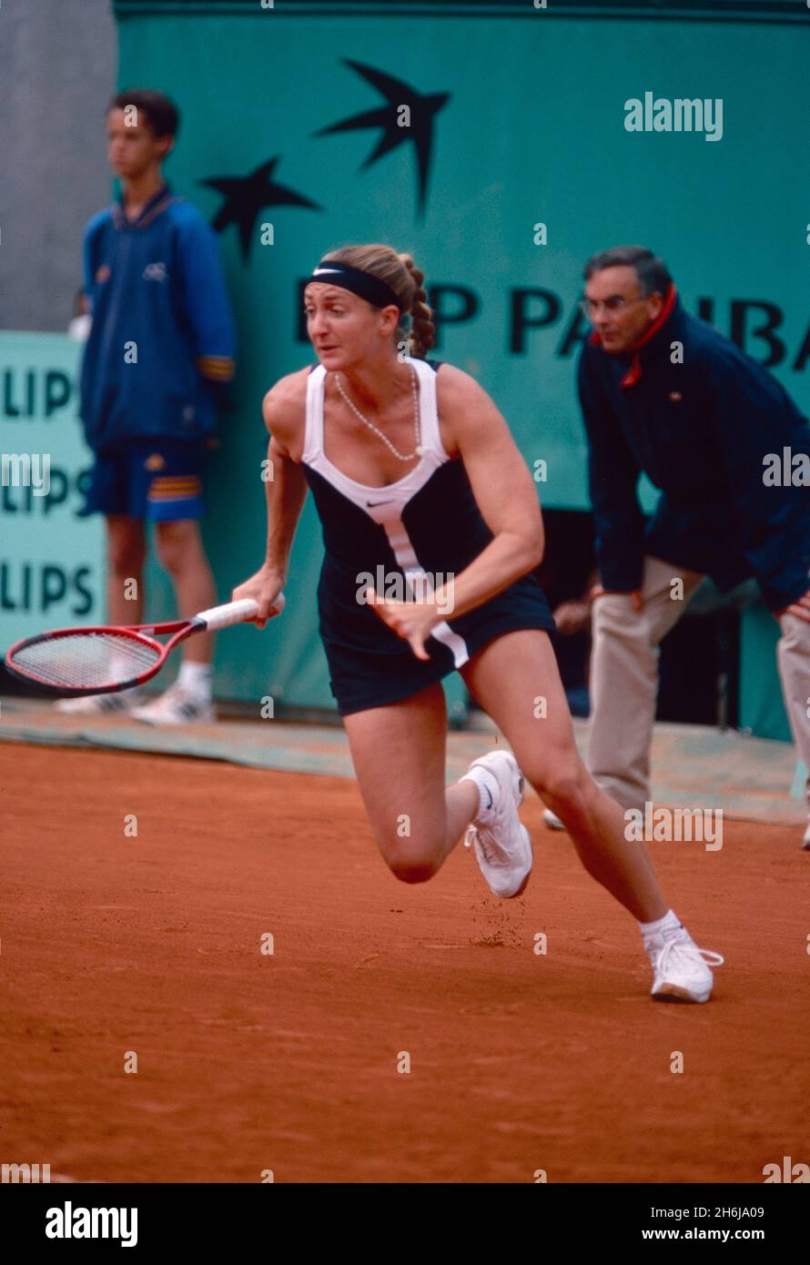 Mary pierce 2000 french open hi-res stock photography and images - Alamy