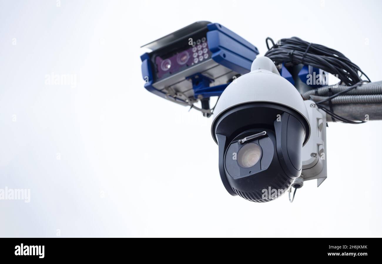 Speed control and traffic monitoring camera with radar Stock Photo Alamy