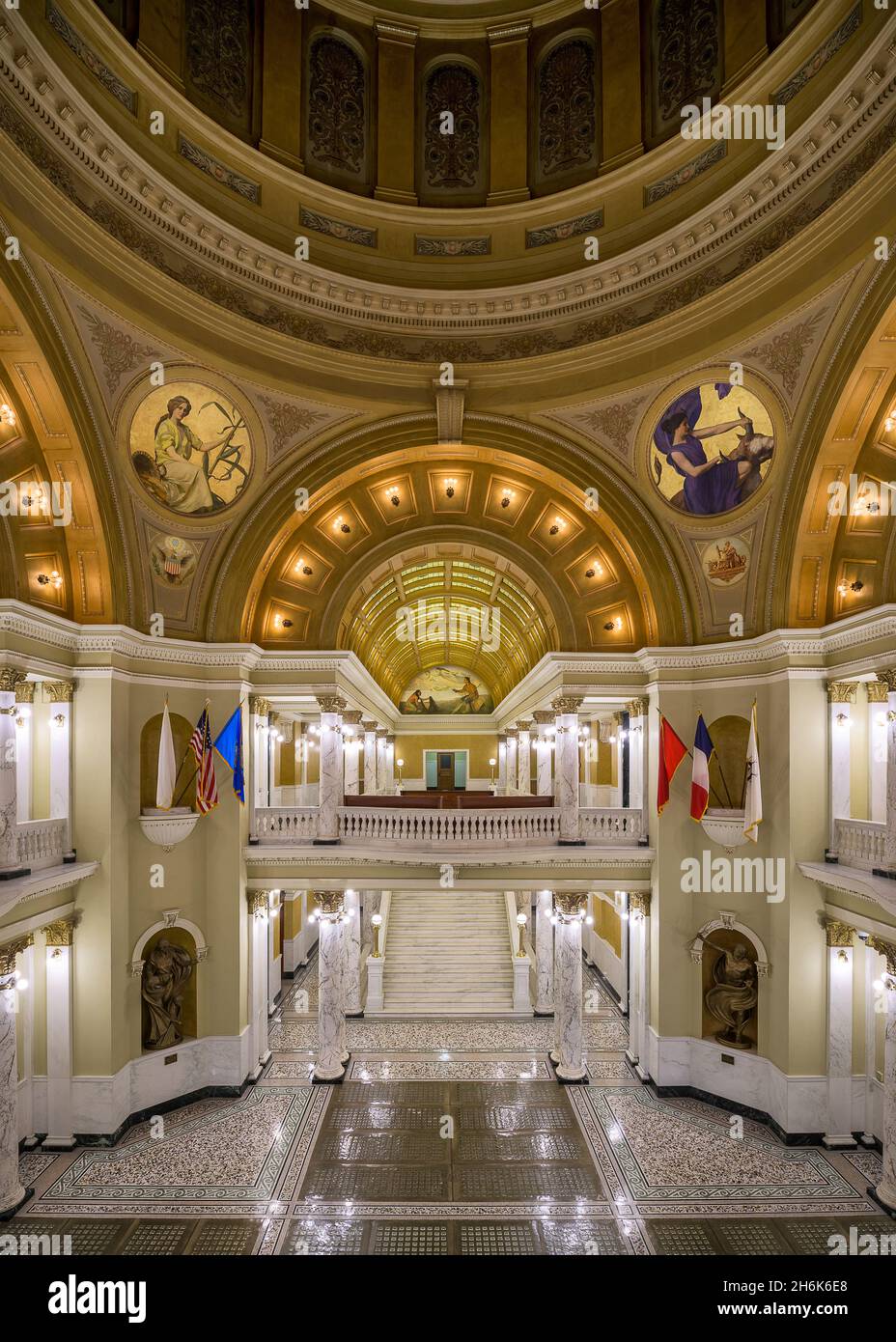 Capitol rotunda of the South Dakota State Capitol building in Pierre Stock Photo