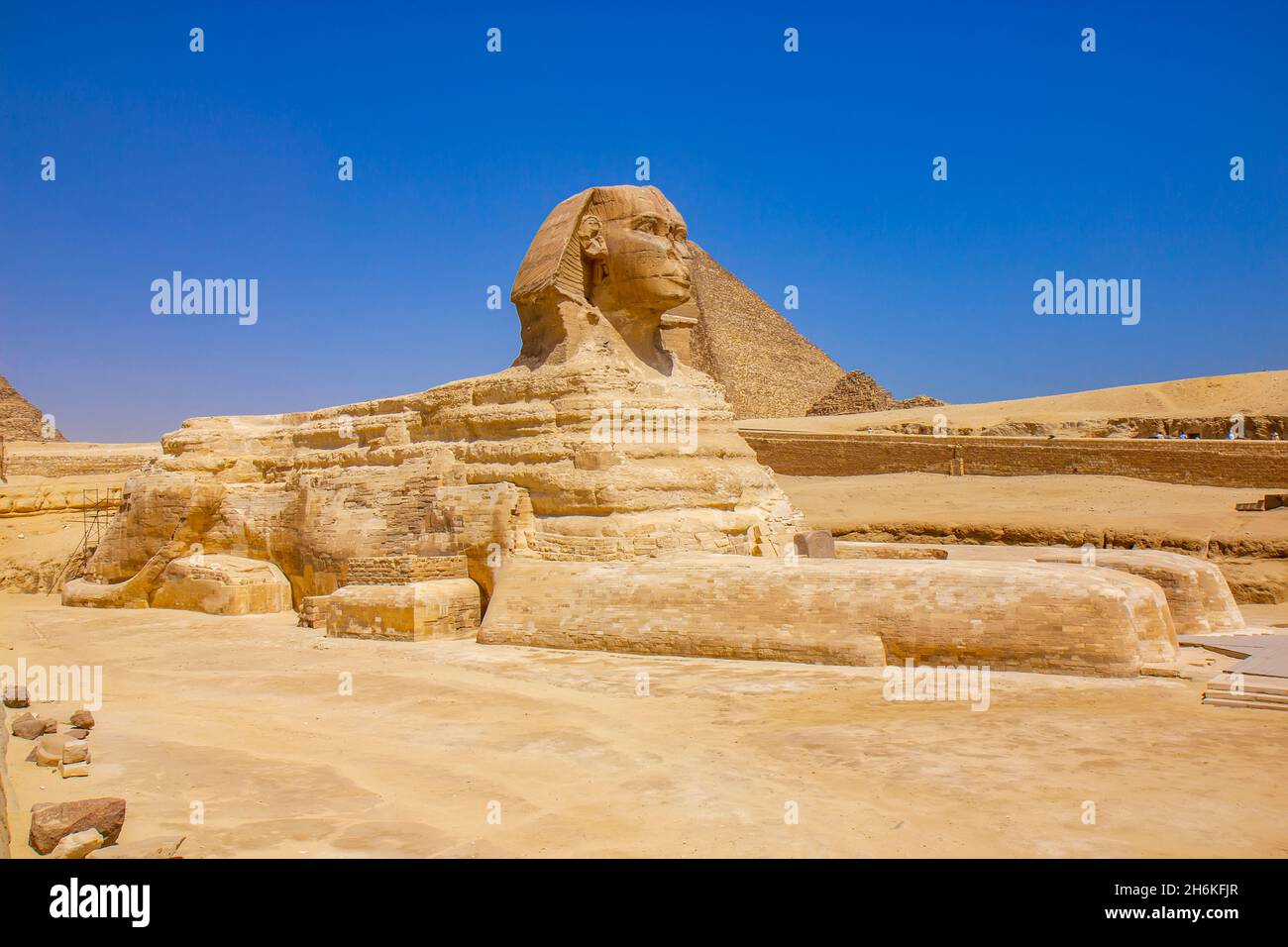 The great monument of Sphinx in Giza, Cairo, Egypt Stock Photo - Alamy