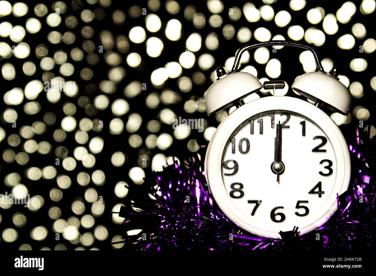 Midnight clock hi-res stock photography and images - Alamy