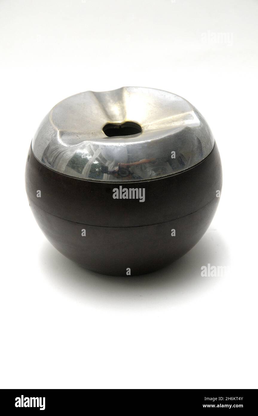 vintage ball ashtray space age Stock Photo Alamy