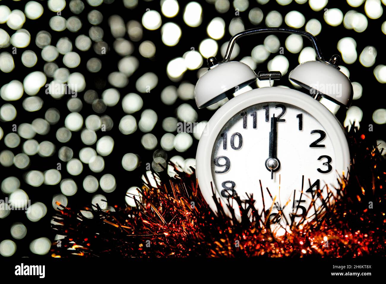 Midnight clock hi-res stock photography and images - Alamy
