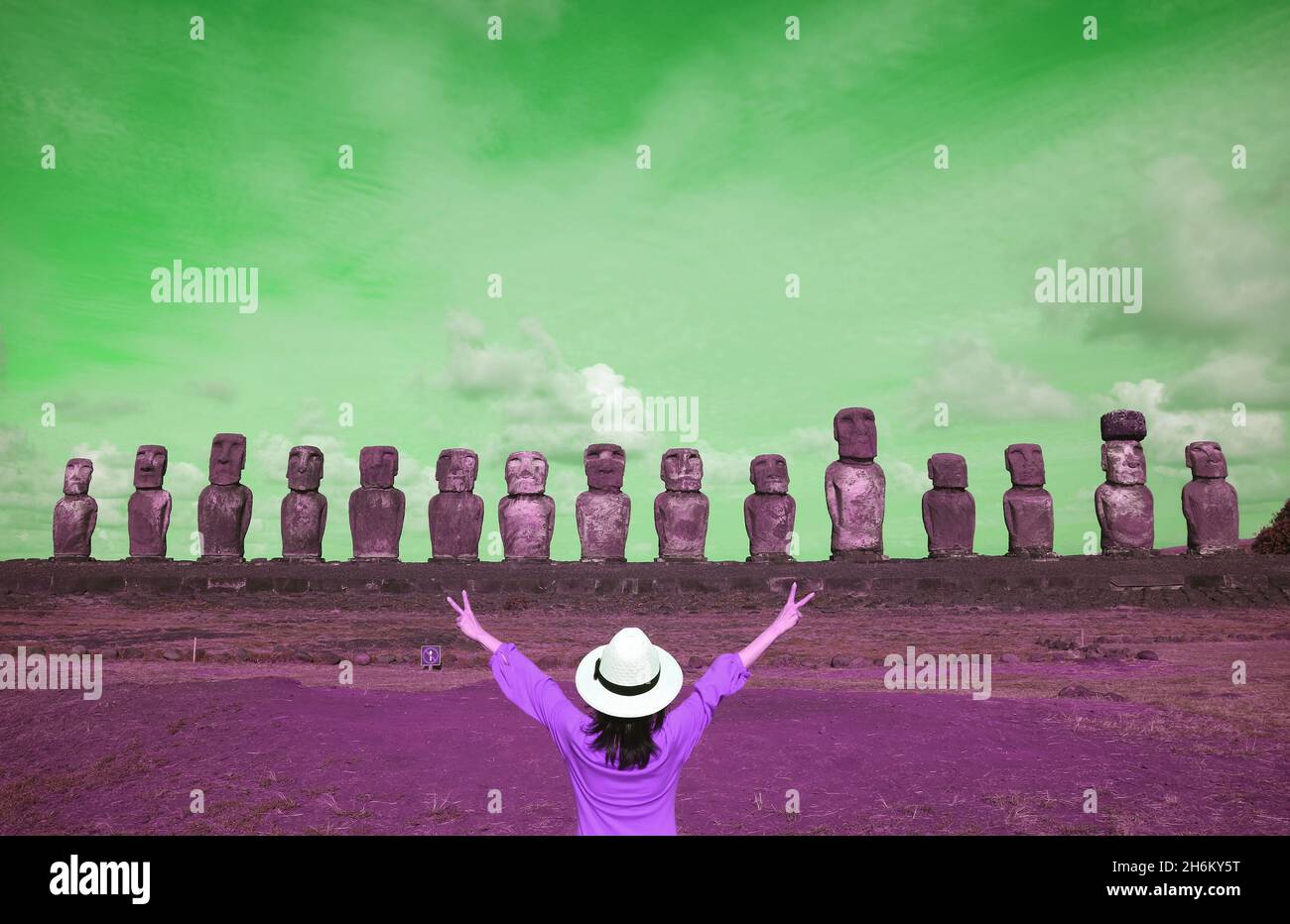 Moai stone statue pop art Royalty Free Vector Image