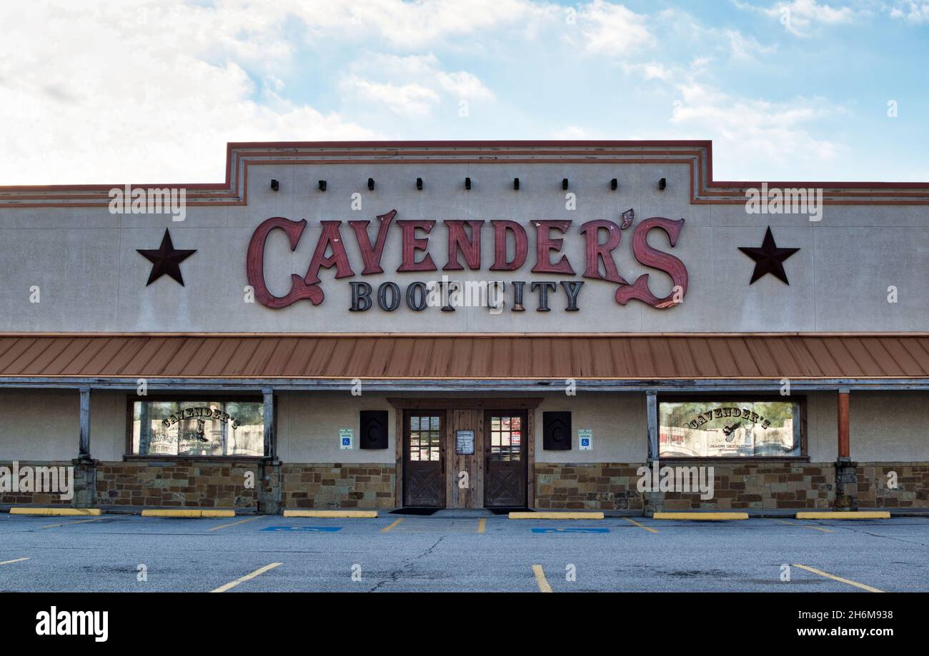Houston, Texas USA 11-12-2021: Cavender's Boot City building exterior and parking lot in Houston, TX. Western wear chain store founded in Texas 1965. Stock Photo
