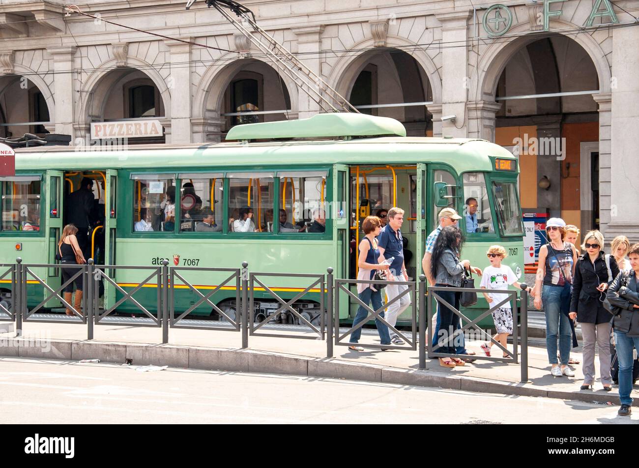 Rome trolley hi-res stock photography and images - Alamy
