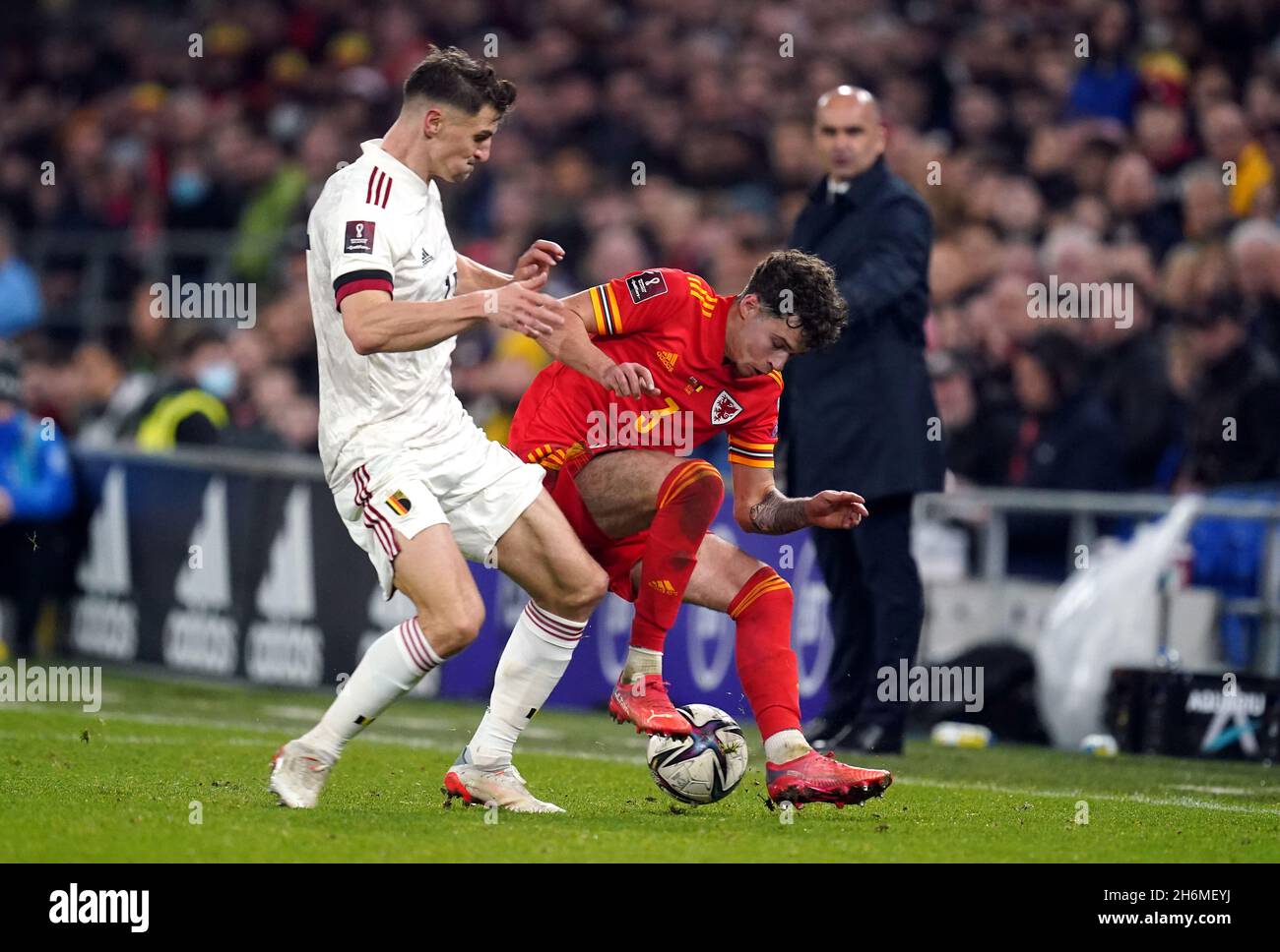 Wales' Neco Williams (right) and Belgium's Thomas Meunier battle for the ball during the FIFA World Cup Qualifying match at the Cardiff City Stadium, Cardiff. Picture date: Tuesday November 16, 2021. Stock Photo