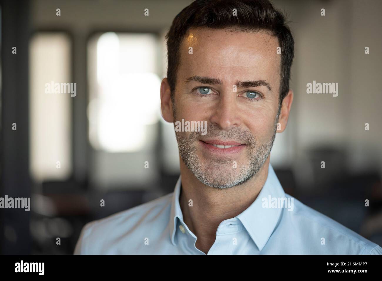 Close up mature businessman in hi-res stock photography and images - Alamy