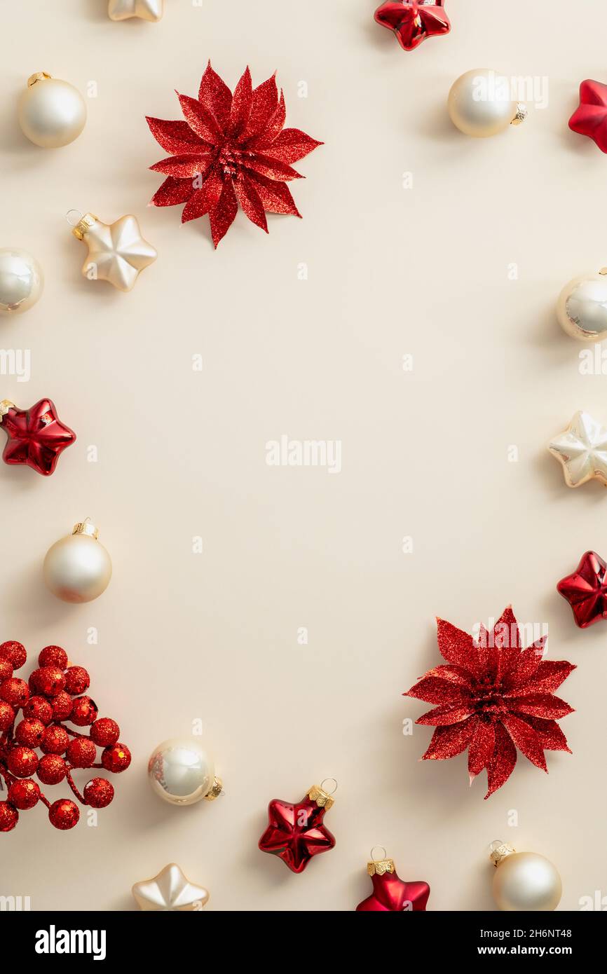 Beige christmas table hi-res stock photography and images - Page 18 - Alamy