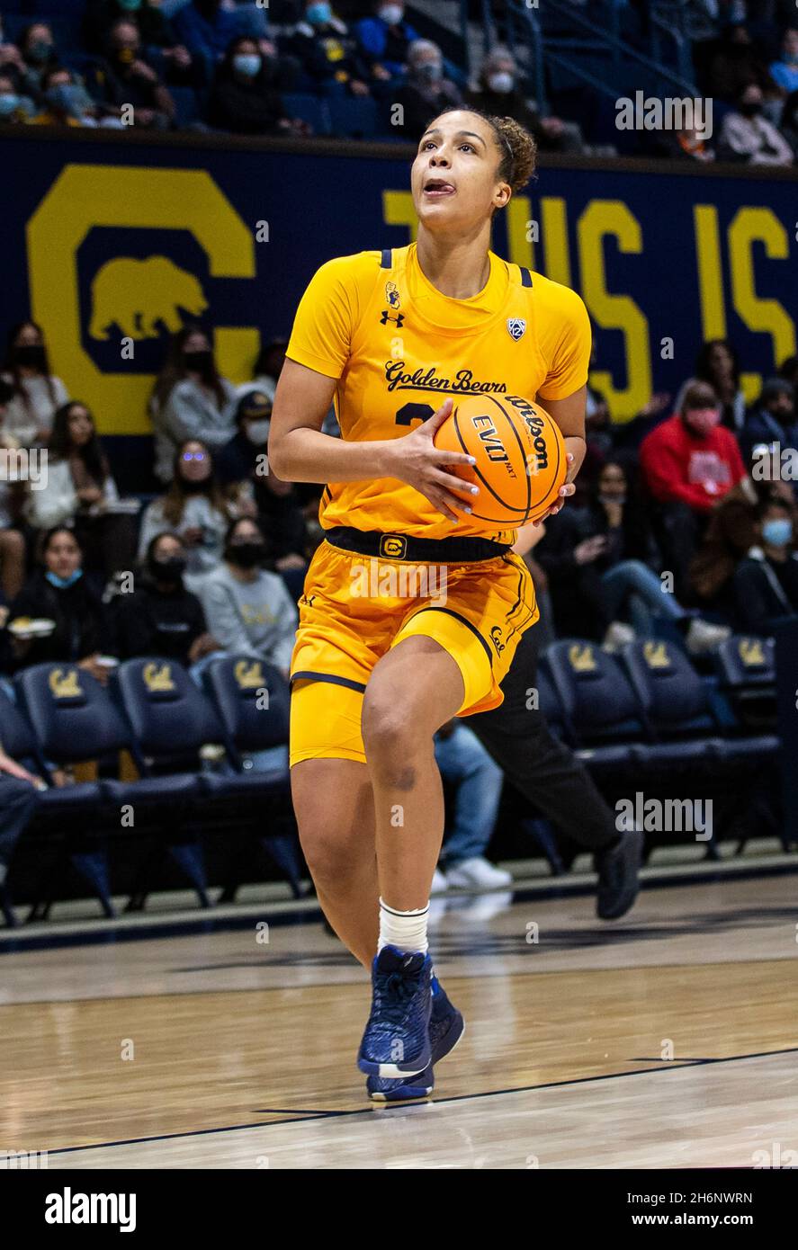 Berkeley, CA U.S. 16th Nov, 2021. A. California forward Evelien Lutje  Schipholt (24) goes to the basket during the NCAA Women's Basketball game  between Utah State Aggies and the California Golden Bears.