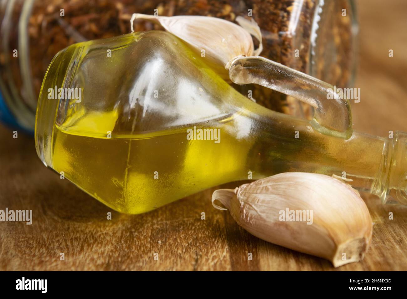 ingredients for pasta olive oil and garlic Stock Photo