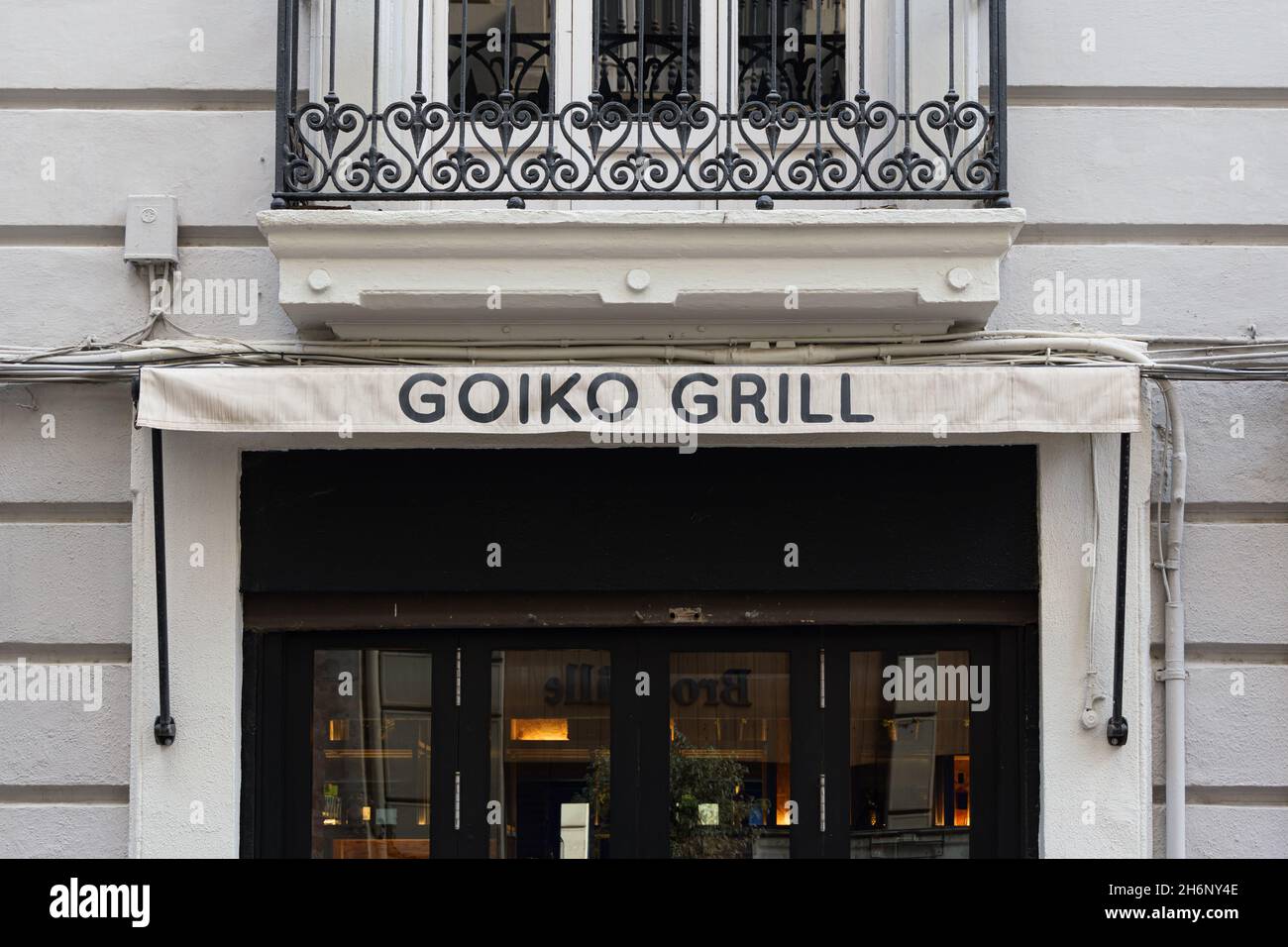 VALENCIA, SPAIN - NOVEMBER 15, 2021: Goiko Grill is an Spanish chain of american food restaurants Stock Photo