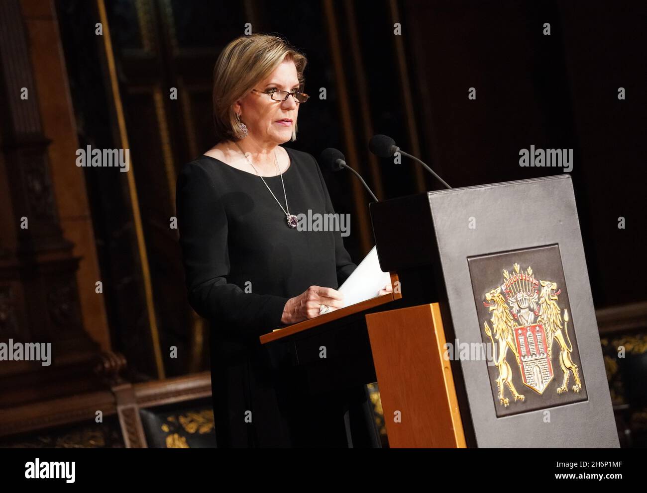 Hamburg, Germany. 15th Nov, 2021. Eva-Maria Greve, board member of the  Hannelore and Helmut Greve Foundation for Culture and Science, speaks  during the award ceremony of the Hannelore Greve Literature Prize of