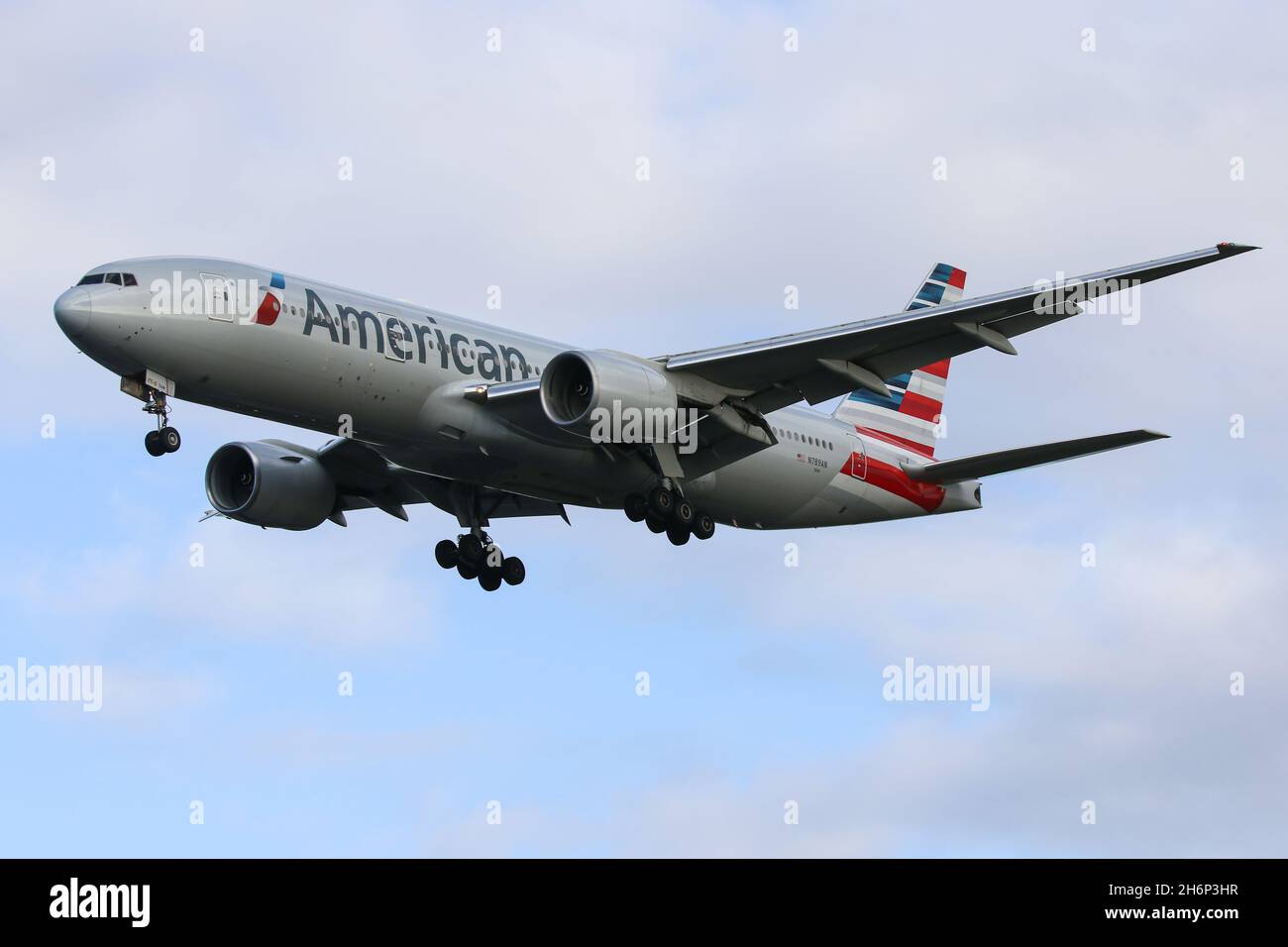 A Boeing 777 flying for American Airlines arrives at London Heathrow